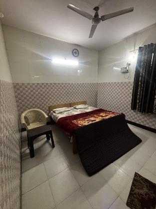 pitambra dham vrindavan