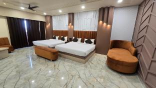 hotel pinaki
