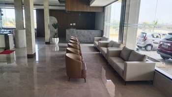 Courtyard Oasis,,3 star