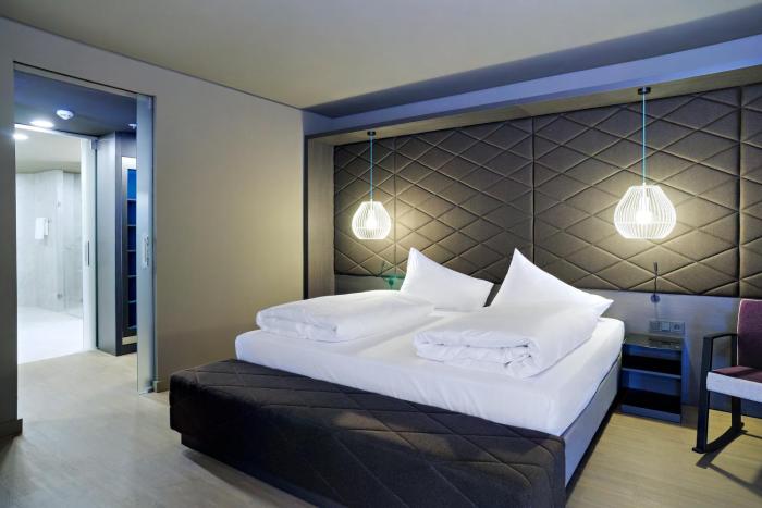 adlers hotel