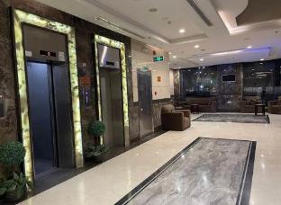 manarat al aziziyah hotel