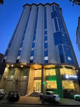 manarat al aziziyah hotel