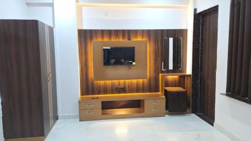 The Kashi Chapter,,3 star