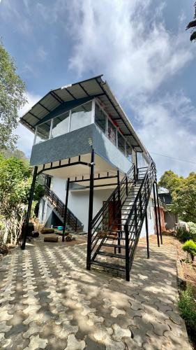 cloud crest homestay