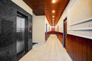 Hotel O Gayathri Comfort,,4 star