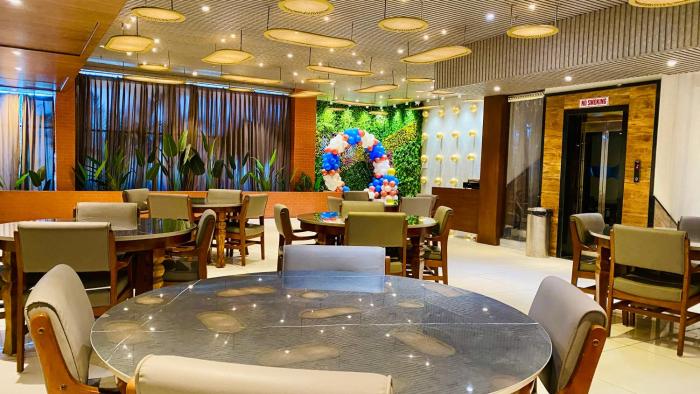 hotel madhur pithampur