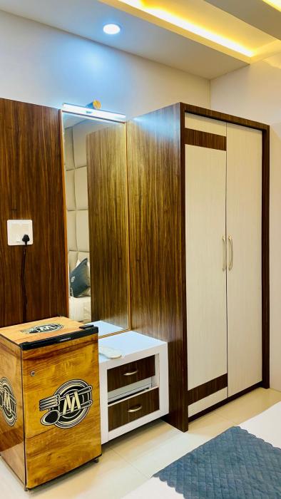 hotel madhur pithampur