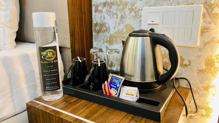 hotel madhur pithampur