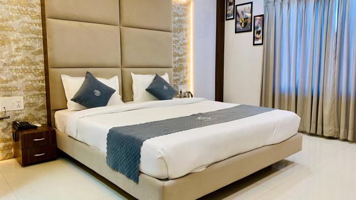 hotel madhur pithampur