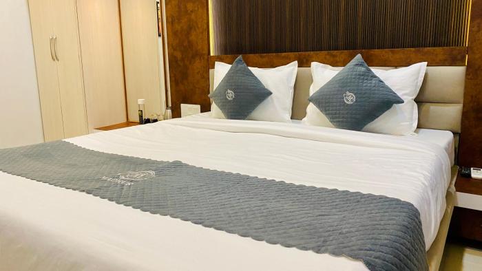 hotel madhur pithampur