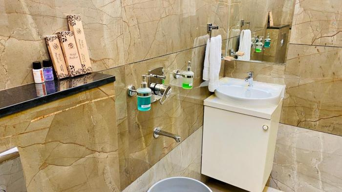 hotel madhur pithampur