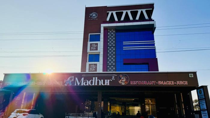 hotel madhur pithampur