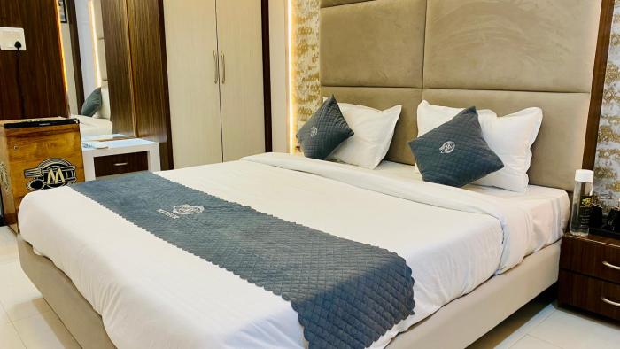 hotel madhur pithampur