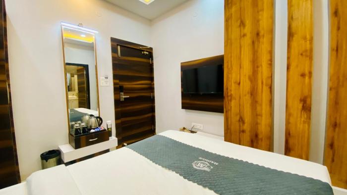 hotel madhur pithampur