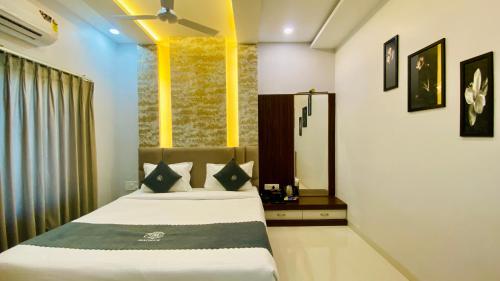 hotel madhur pithampur