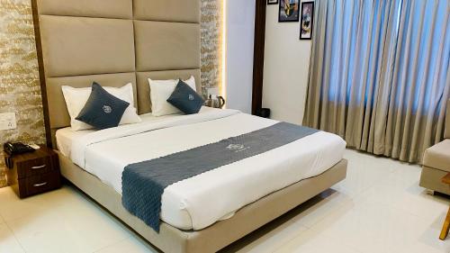 hotel madhur pithampur