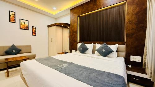 hotel madhur pithampur