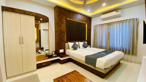 hotel madhur pithampur