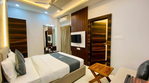 hotel madhur pithampur