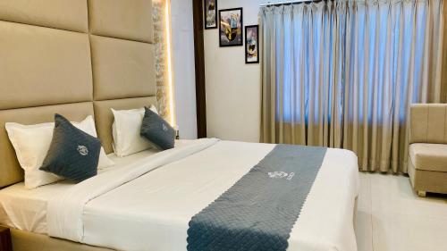 hotel madhur pithampur