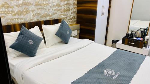 hotel madhur pithampur