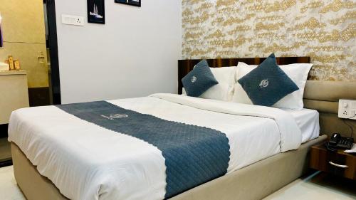 hotel madhur pithampur