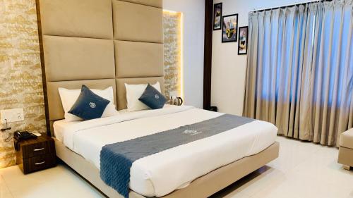 hotel madhur pithampur