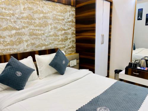 hotel madhur pithampur