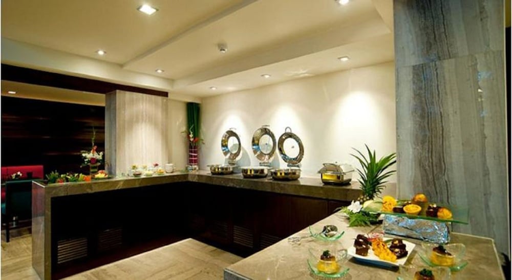 fx hotel metrolink makkasan