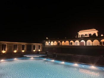Vardhan Resorts,,4 star