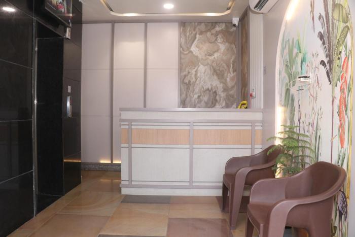 hotel lakhdatar