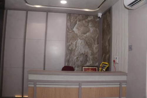 hotel lakhdatar