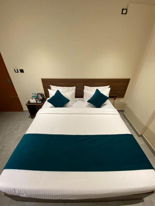 rox hotel