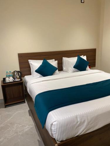 rox hotel