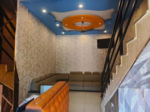 Hotel Three Street Inn,,3 star
