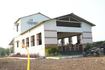 jay jalaram farm and restaurant