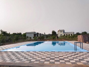 jay jalaram farm and restaurant