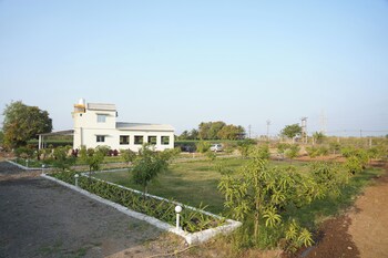 jay jalaram farm and restaurant