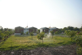 jay jalaram farm and restaurant