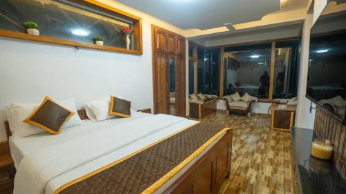 mandarin orchid resort