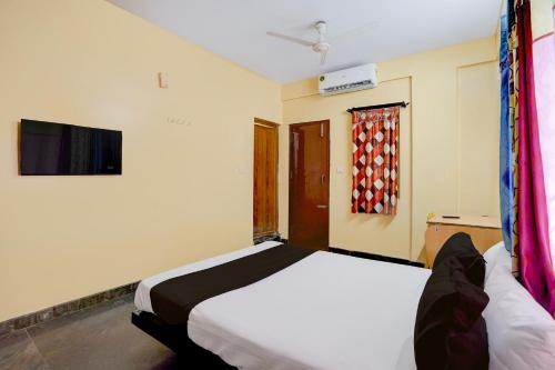 Hotel O Royal Treat,,4 star