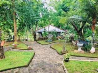 stone carving resort