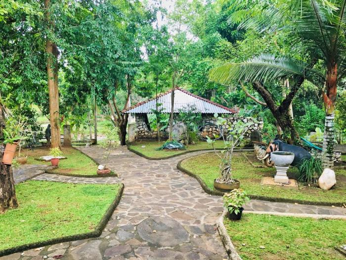 stone carving resort