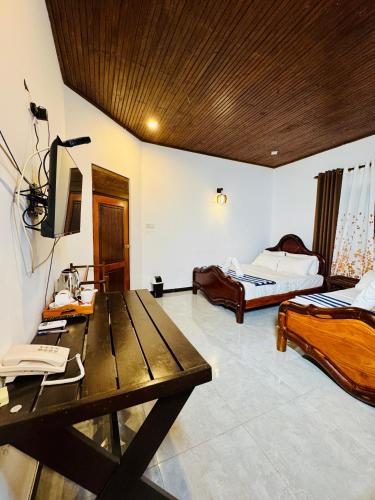 stone carving resort