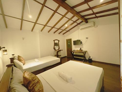 stone carving resort