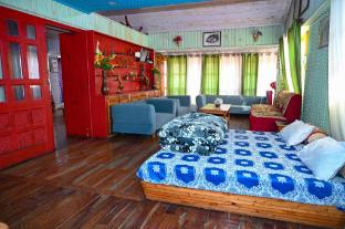 ahilya malhotra homestay