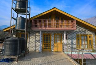Ahilya Malhotra Homestay,,4 star