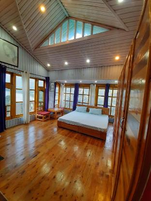 ahilya malhotra homestay