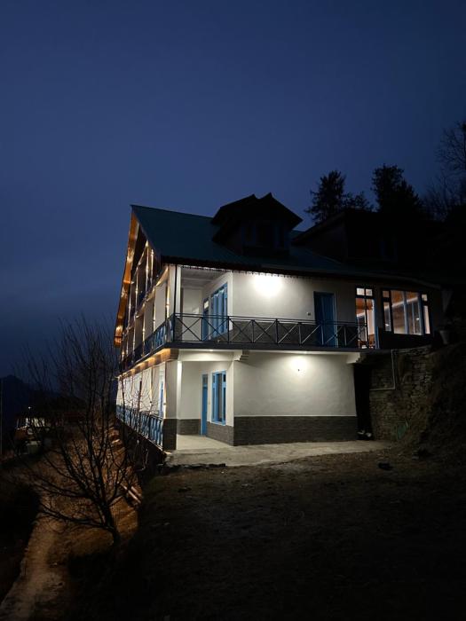 the blue mont sojha