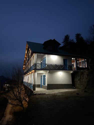 the blue mont sojha